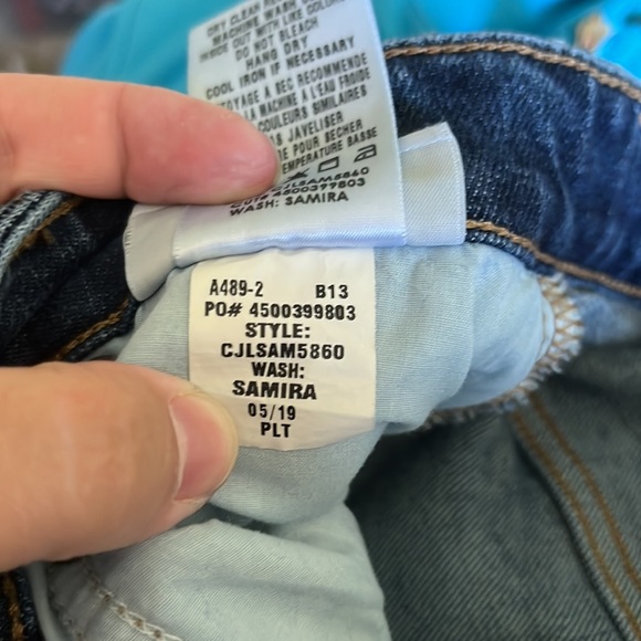 Joe's The Niki Mid Rise Boyfriend Jean - Picture 9 of 11